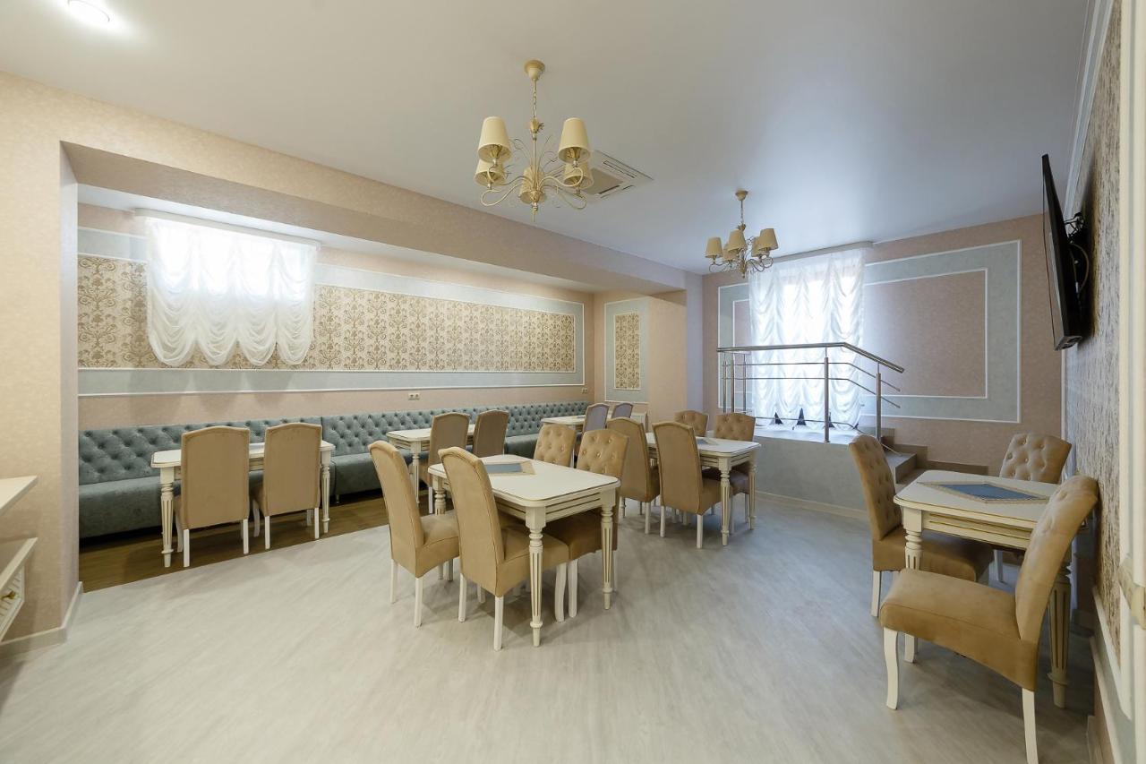 Villa Sarra Baranavitjy Exteriör bild